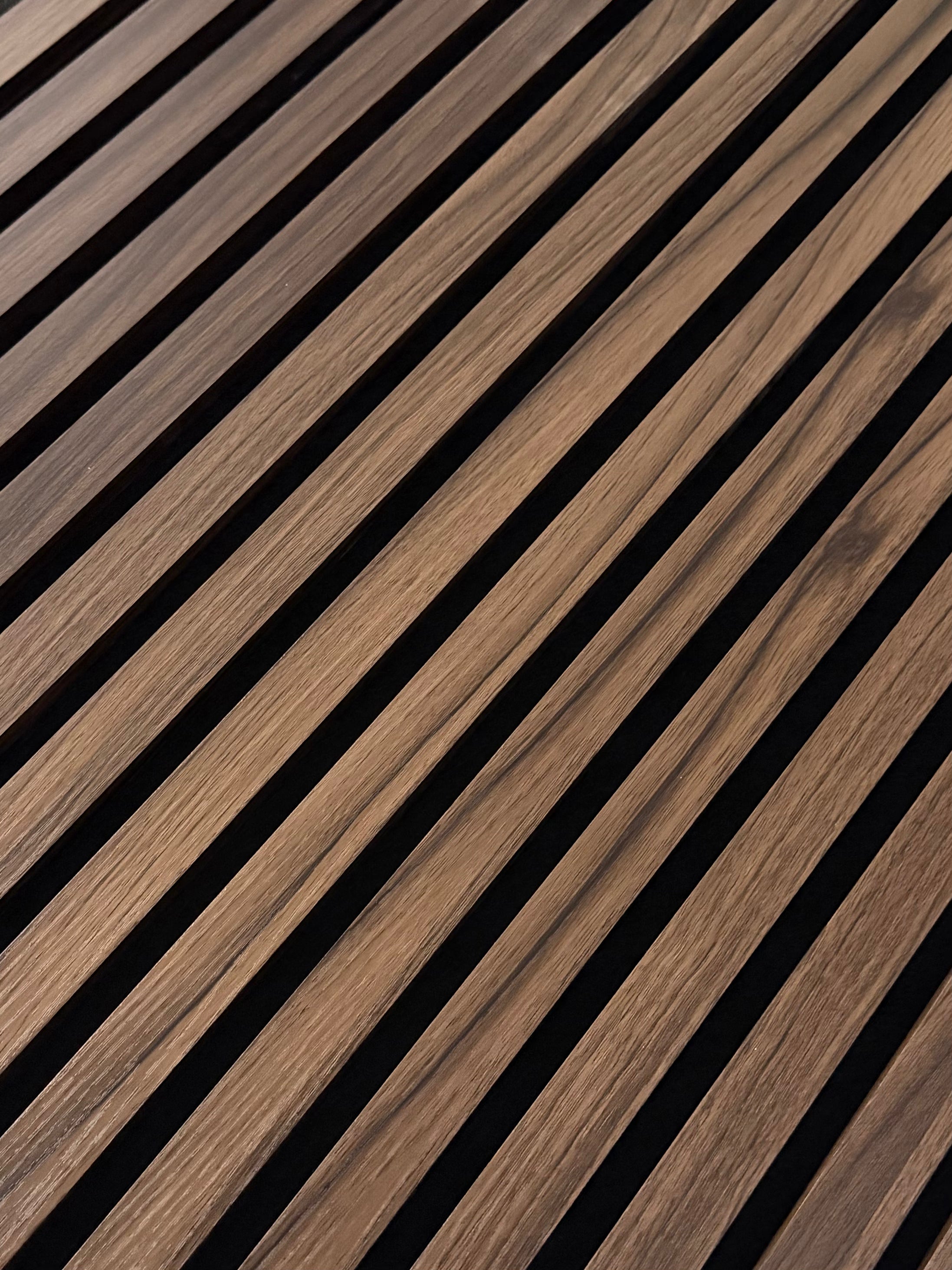 Akoestisch wandpaneel 260cm · 3-zijdig · Walnoot Premium